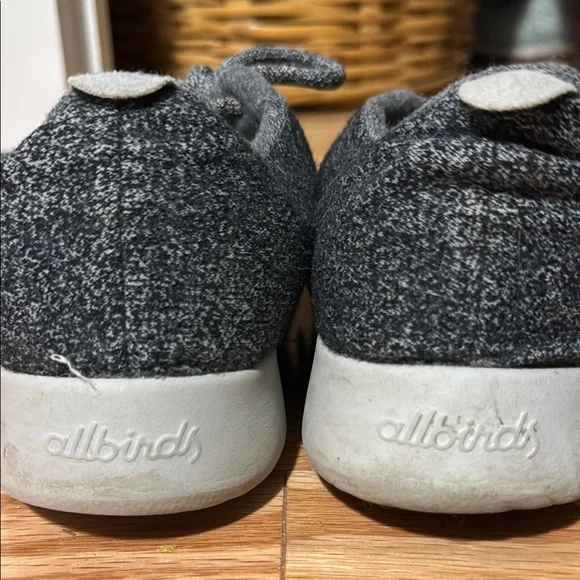 Women’s Allbirds Sneakers Heather Grey - Picture 6 of 6